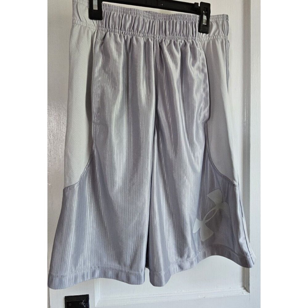 Under Armour Loose basketball shorts silver grey white heatgear boy Sz SM